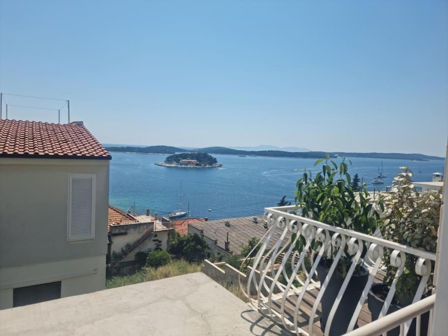 Private Room With View 1 Hvar Town Eksteriør billede
